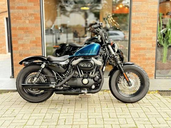 HARLEY-DAVIDSON SPORTSTER FORTY-EIGHT 